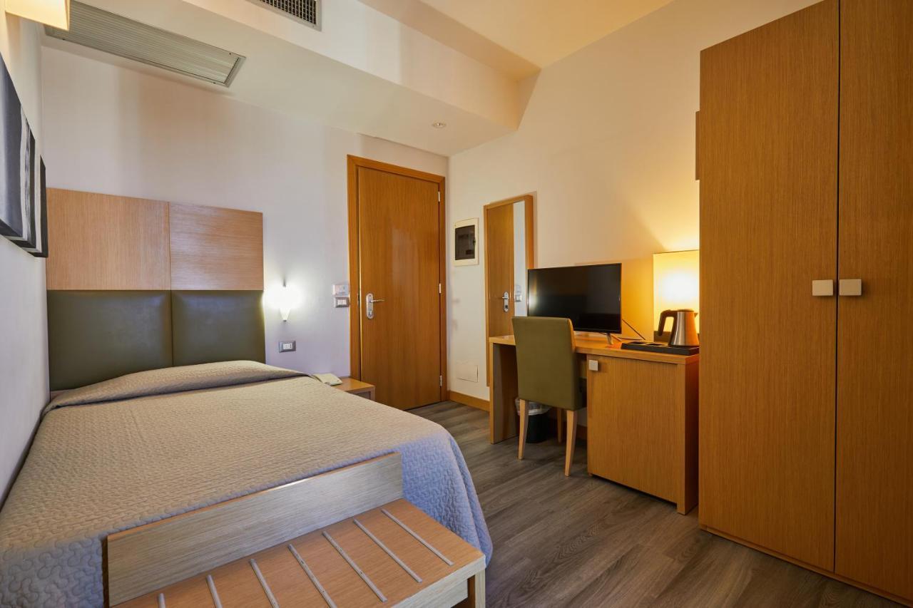 Castelmartini Wellness & Business 3* Larciano