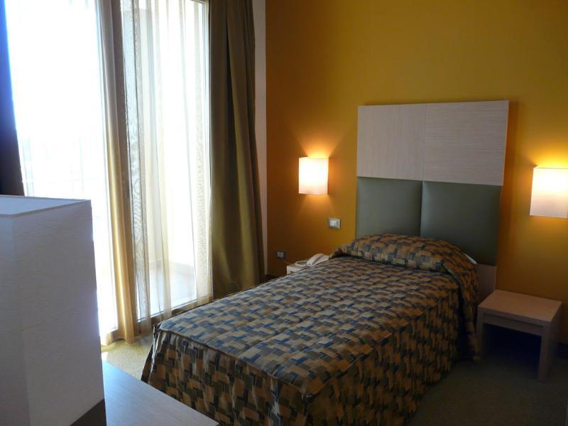 Hotel Castelmartini Wellness & Business 3*