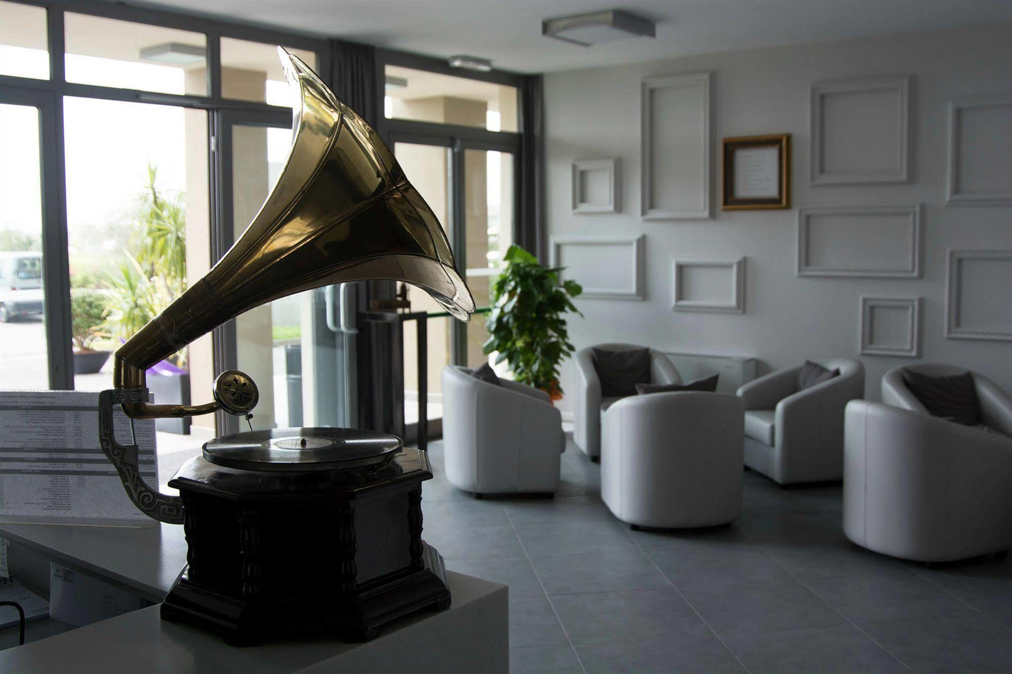 Hotel Castelmartini Wellness & Business 3*